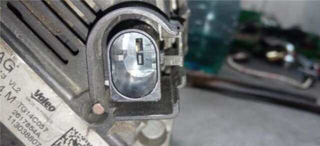Foto 3ª: Alternador Seat Toledo 1.6 ERENCE [1.6 LTR. - 77 KW TDI] [CAYC]