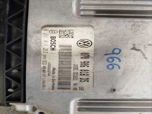 Foto 2ª: Centralita Motor ECU Volkswagen Transporter D T5 COMBI 7H) FURGON (2003)