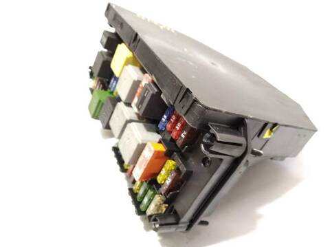 Foto 4ª: Caja Reles Fusibles Mercedes Clase E 180 2.1 CDI CAT 170CV 125KW [651924] (2015)