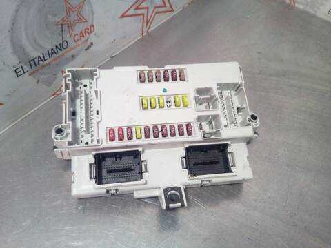 Caja Reles Fusibles Alfa Romeo Giulietta DISTINCTIVE 105CV 77KW