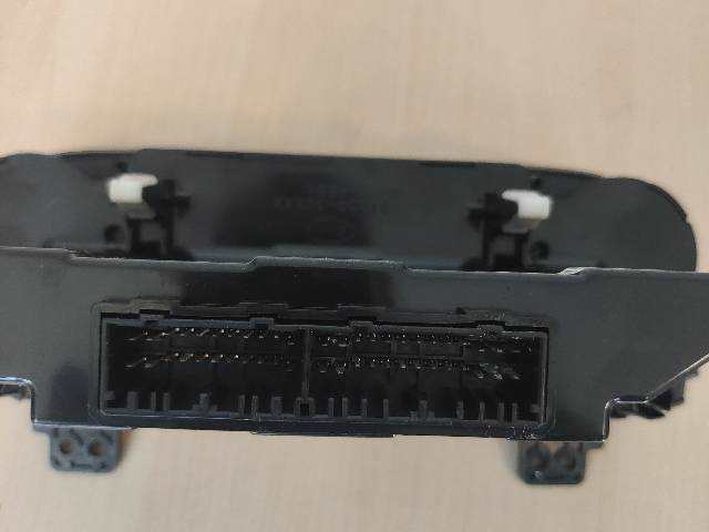 Foto 3ª: Climatizador Kia Sportage 1.7 CRDI SPORTAGE (SL) [D4FD] (2013)