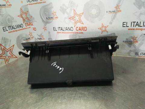 Foto 4ª: Guantera Mitsubishi Montero 3.2 DI-D ALL-FOUR 5-PTAS.) 160CV 118KW [D 4M41] (2006)