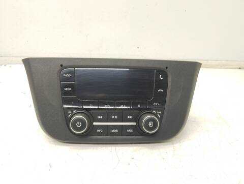 Sistema Audio Radio CD Iveco Camion D 35S12