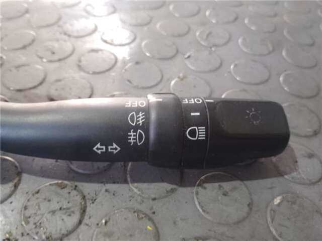 Foto 2ª: Mando Multifuncion Toyota Avensis 2.0 D-4D [1CD-FTV]