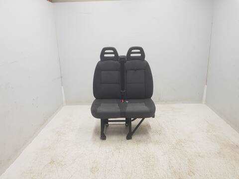 Asiento Delantero Derecho Peugeot Boxer HDI 333) 113CV 83KW FURGON