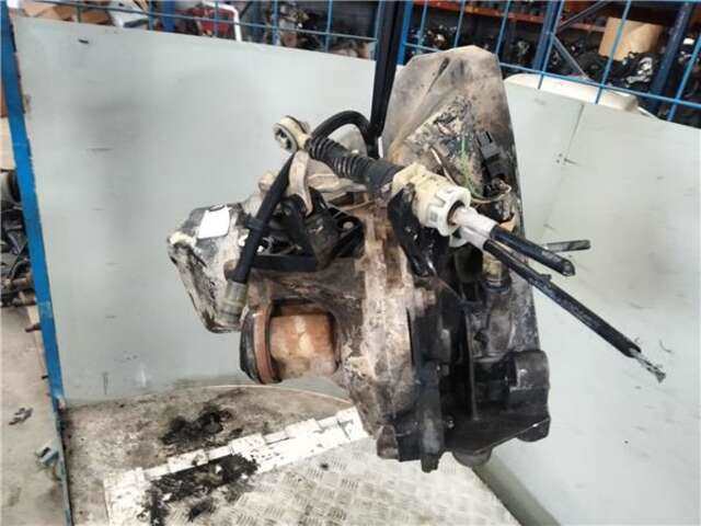 Foto 2ª: Caja Cambios Dacia Sandero 1.5 LAUREATE [1.5 LTR. - 63 KW DCI DIESEL CAT] [K9K796]