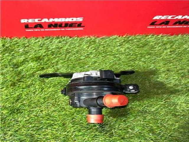 Foto 4ª: Bomba de Agua Renault Express ADVANCE BLUE DCI DIESEL FAP 75CV 55KW [K9K U8] (2021)