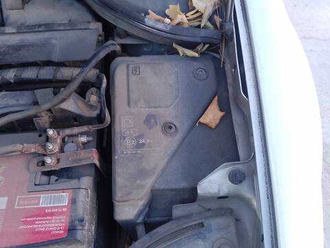 Foto 2ª: Caja Reles Fusibles Renault Megane AUTHENTIQUE BERLINA 106CV 78KW II BERLINA 5P [K9K P7] (2006)