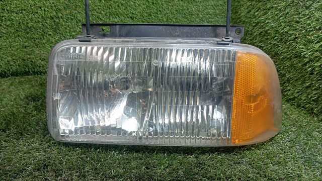 Faro Izquierdo Chevrolet Blazer 4.3 GASOLINA GENERAL MOTORS