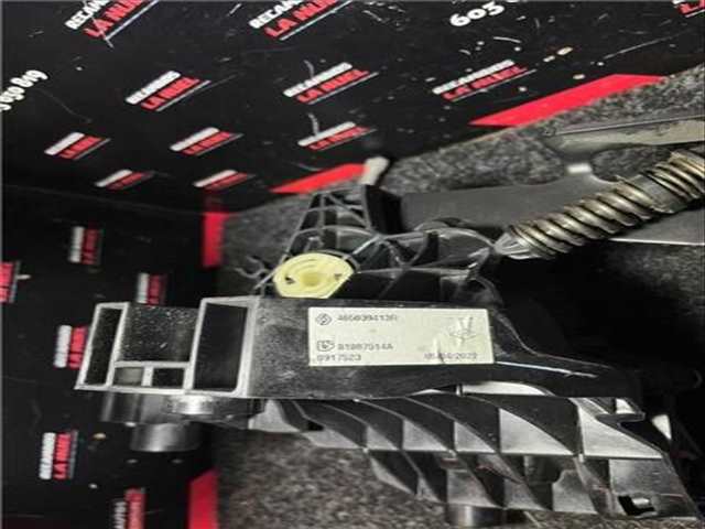 Foto 3ª: Pedal Embrague Renault Trafic L1H1 3 0T 8/9 ASIENTOS) EQUILIBRE BLUE DCI FAP CAT 110CV 81KW [M9R Z7]