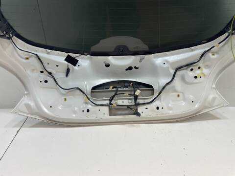 Foto 3ª: Portón Peugeot 208 9H06 (2014)