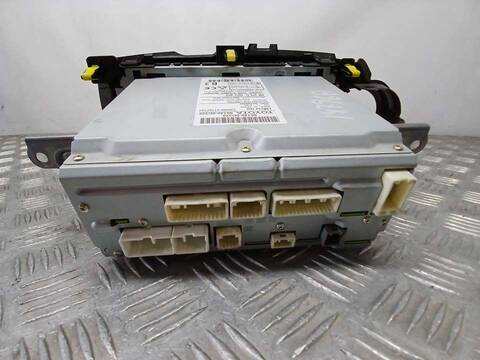 Foto 3ª: Sistema GPS Toyota Yaris ACTIVE 112CV 82KW [2NR] (2018)