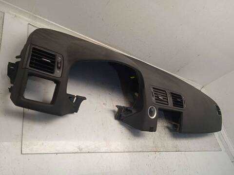 Foto 3ª: Salpicadero Volvo C70 2.4 CAT 140CV 103KW [B5244S5] (2007)