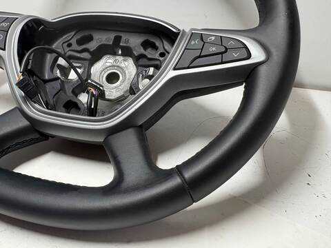 Volante Dacia Sandero H4DF480