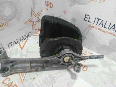 Foto 3ª: Palanca de Cambio Bmw Serie 1 114 120D BERLINA 177CV 130KW [N47D20A] (2008)