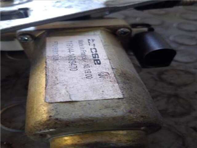 Foto 3ª: Elevalunas Eléctrico Delantero Izquierdo Ford Focus 1.8 AMBIENTE [1.8 LTR. - 66 KW TDDI TURBODIESEL CAT] [D-AG]