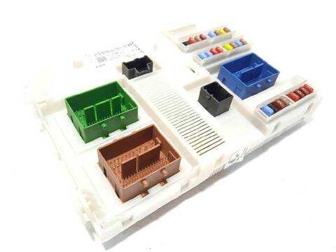 Caja Reles Fusibles Volvo V60 310CV 228KW FAMILIAR