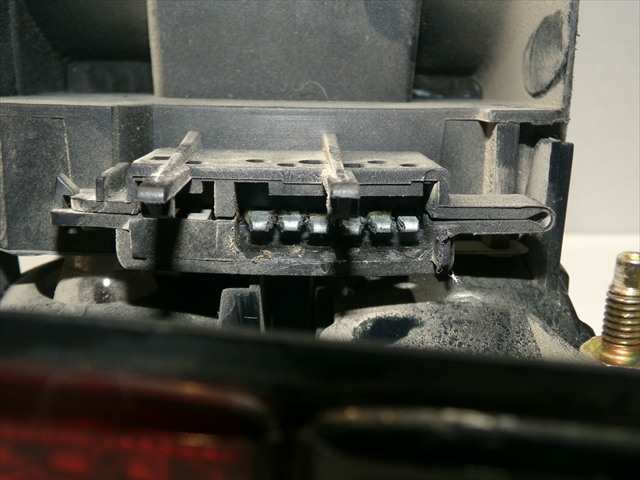 Foto 4ª: Piloto Trasero Derecho Peugeot 405 1.9 TD 1992-1997 [D8A] (1993)