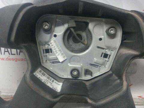 Foto 4ª: Volante Opel Vectra BERLINA 100CV 74KW (2002)