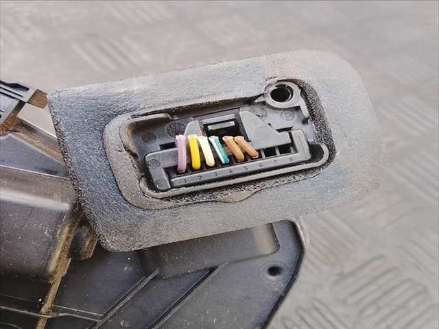 Foto 4ª: Cerradura Puerta Delantera Derecha Volkswagen Golf 2.0 TDI 150CV (2010)