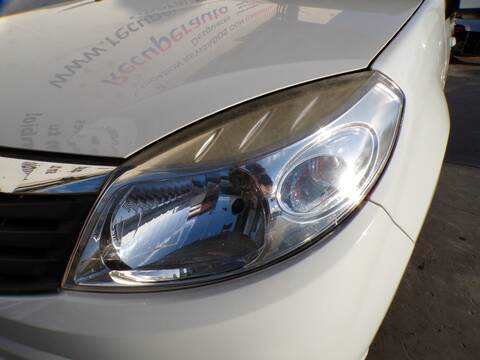 Faro Izquierdo Dacia Sandero D4F F7