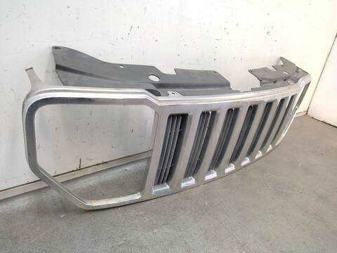 Foto 3ª: Rejilla Delantera Jeep Cherokee 2.8 CRD 4X4 177CV 130KW [51C] (2010)
