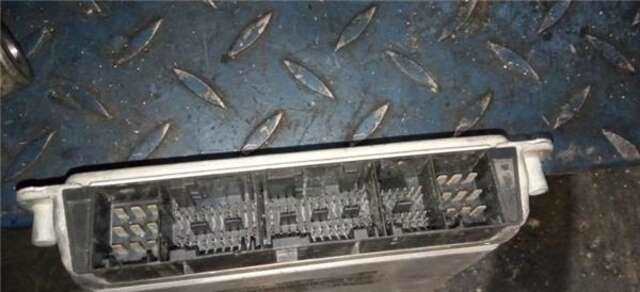 Foto 3ª: Centralita Motor ECU Bmw Serie 3 315 3.0 D [306D1]