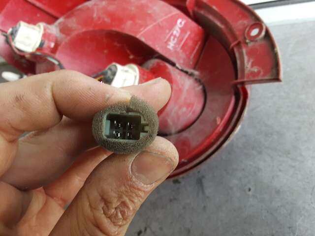 Foto 3ª: Piloto Trasero Izquierdo Chevrolet Matiz 1.0 G 64-67CV 0CV [B10S1-G] (2008)