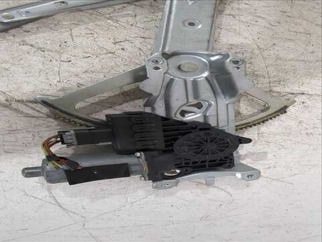 Foto 2ª: Elevalunas Eléctrico Delantero Izquierdo Opel Zafira 1.9 CDTI M75) 120CV [Z 19 DT] (2005)