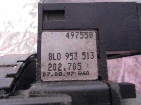Foto 2ª: Mando Multifuncion Volkswagen Passat 1.9 TDI BERLINA 110CV 81KW [AFN] (1997)