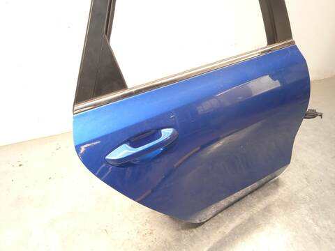 Foto 2ª: Puerta Trasera Derecha Kia Ceed 1.0 T-GDI 120CV 88KW CD) [G3LC,G3LE] (2023)