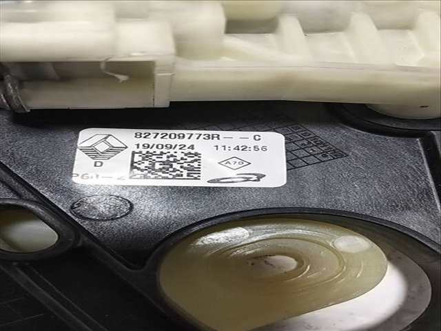 Elevalunas Manual Trasero Derecho Renault Clio EVOLUTION 1 TCE BIVALENT GASOLINA - GPL 101CV