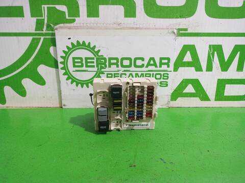 Caja Reles Fusibles Ford Focus TREND 101CV
