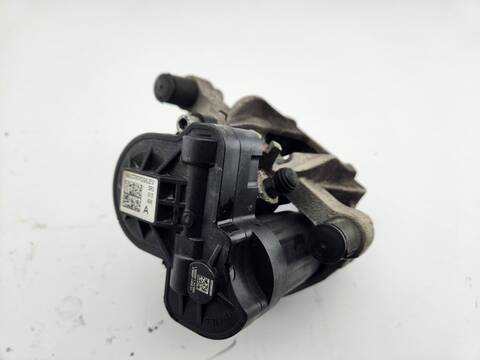 Foto 3ª: Pedal Embrague Volkswagen Golf STYLE 115CV [DXDE] (2024)