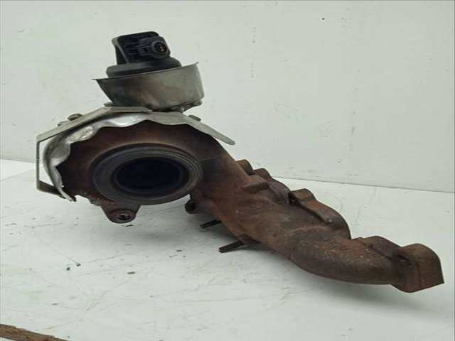 Foto 3ª: Turbocompresor Skoda Rapid ACTIVE 105CV 77KW [CAY] (2014)