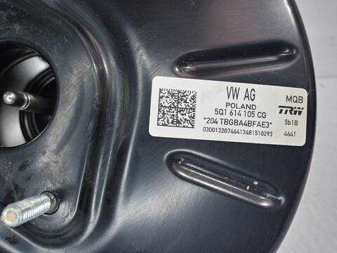 Foto 2ª: Servofreno Volkswagen Touran ADVANCE BMT 110CV [CRKB] (2015)