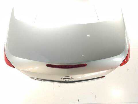 Portón Opel Astra 1.9 CDTI L67) 150CV