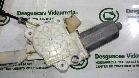 Foto 3ª: Elevalunas Eléctrico Delantero Izquierdo Mercedes Clase C 160 270 CDI 209.316) COUPE 170CV 125KW [612967] (2002)