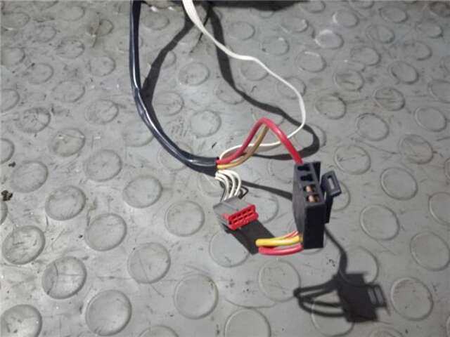 Foto 2ª: Puerta Lateral Corredera Izquierda Ford Windstar 3.0 BÁSICO (1999- ) [3.0 LTR. - 108 KW V6 CAT]