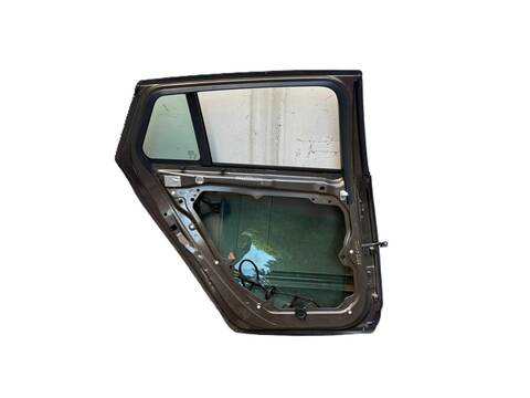 Foto 2ª: Puerta Trasera Izquierda Volvo V60 D4204T4 (2017)
