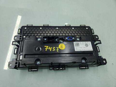 Foto 3ª: Pantalla Multifuncion Volkswagen Golf LIFE 116CV 85KW [DTRD] (2023)