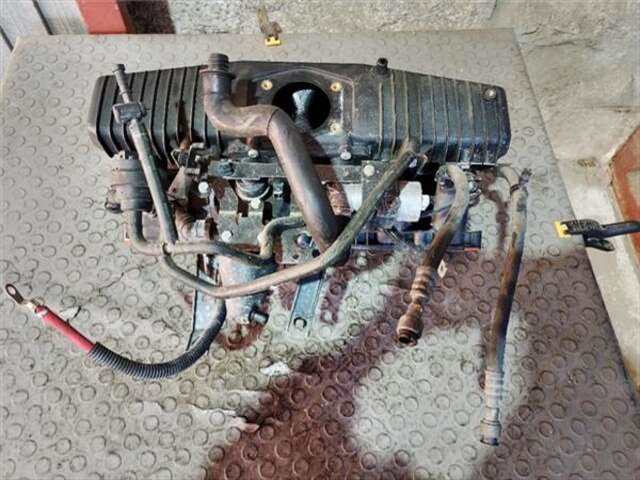 Foto 2ª: Colector Admisión Bmw Serie 5 518 2.5 523I [2.5 LTR. - 125 KW 24V CAT] [M52 B25 (25 6 S3)]