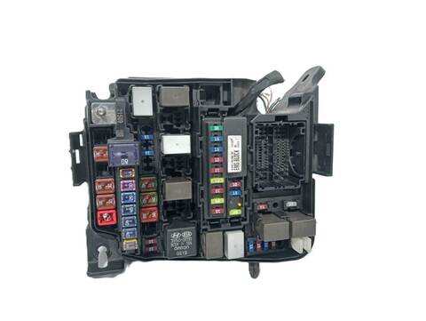 Caja Reles Fusibles Hyundai i40 1.7 CRDI CAT 136CV