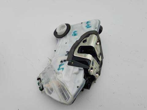 Cerradura Puerta Delantera Derecha Toyota CHR 1.8 HYBRID ZYX10_ ZYX11_) 98CV 72KW