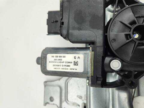 Foto 3ª: Elevalunas Manual Trasero Derecho Peugeot 2008 ALLURE 102CV 75KW [YH01] (2019)