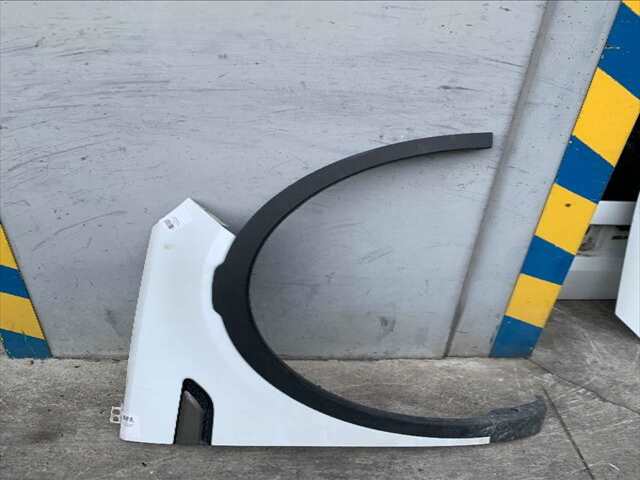 Aleta Delantera Derecha Land Rover Discovery 2.0 DTD 179CV 0CV