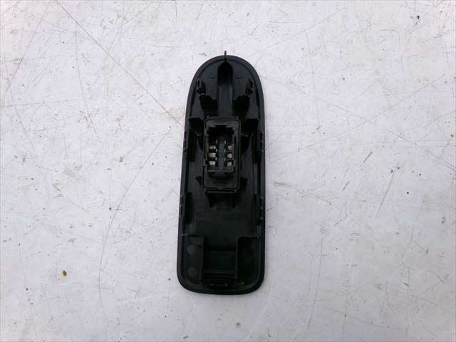 Foto 2ª: Botonera Elevalunas Citroen C3 1.4 HDI 2013-2016 [8H01] (2014)