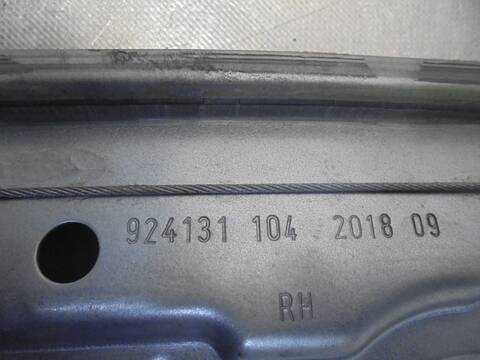 Foto 3ª: Elevalunas Manual Trasero Derecho Ford Focus TREND 101CV 74KW [M2DC] (2018)