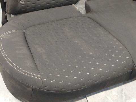 Foto 3ª: Asientos Traseros Ford Puma 1.0 ECOBOOST MHEV 125CV 92KW [B7JB] (2024)