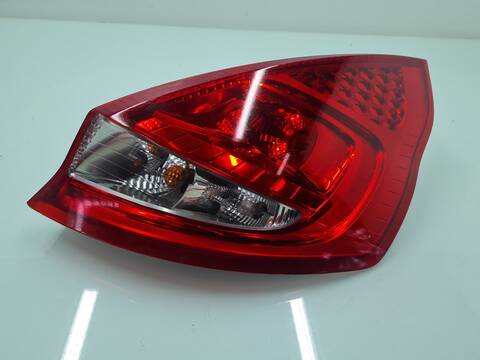 Piloto Trasero Derecho Ford Fiesta AMBIENTE 68CV 50KW